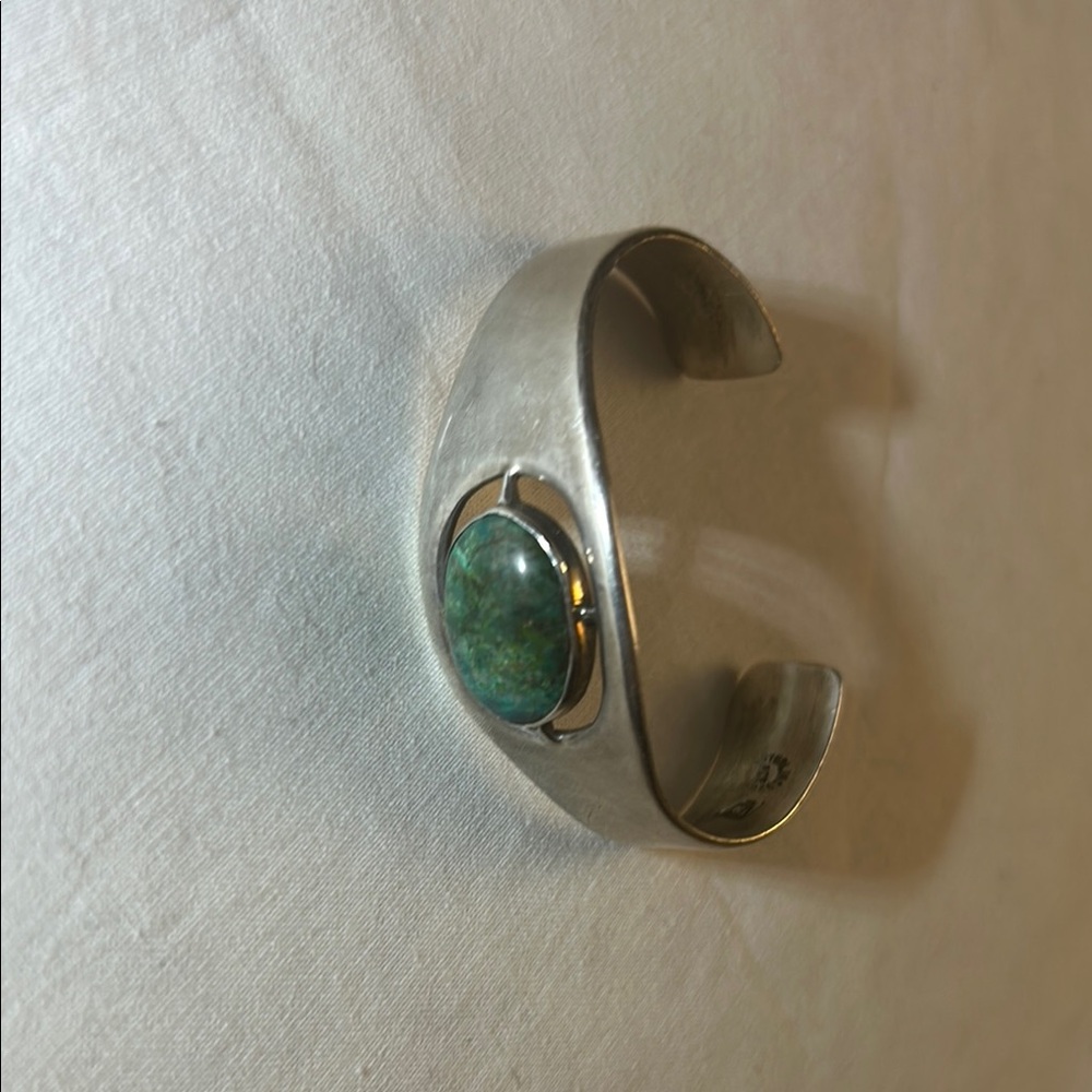 Silver Cuff Bracelet with Green Stone